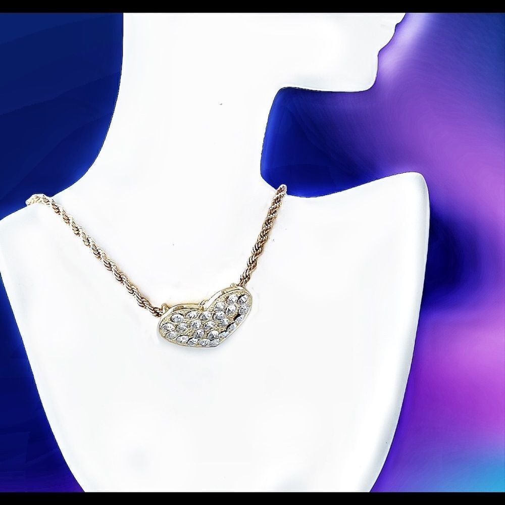 Vintage DM crystal heart necklace heavy rope chain 18”.